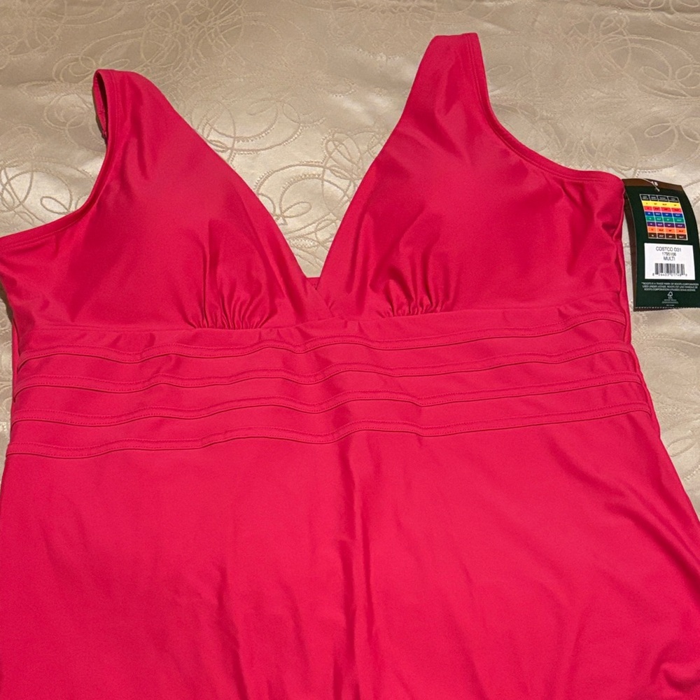 Women’s Fuchsia one piece bath suit | Size 18 | New and never worn